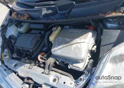 2005 Toyota Prius z USA, uszkodzony, nr VIN JTDKB20U657040504